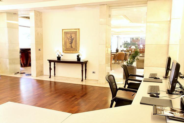Promenade Hotel Zalqa Eksteriør billede