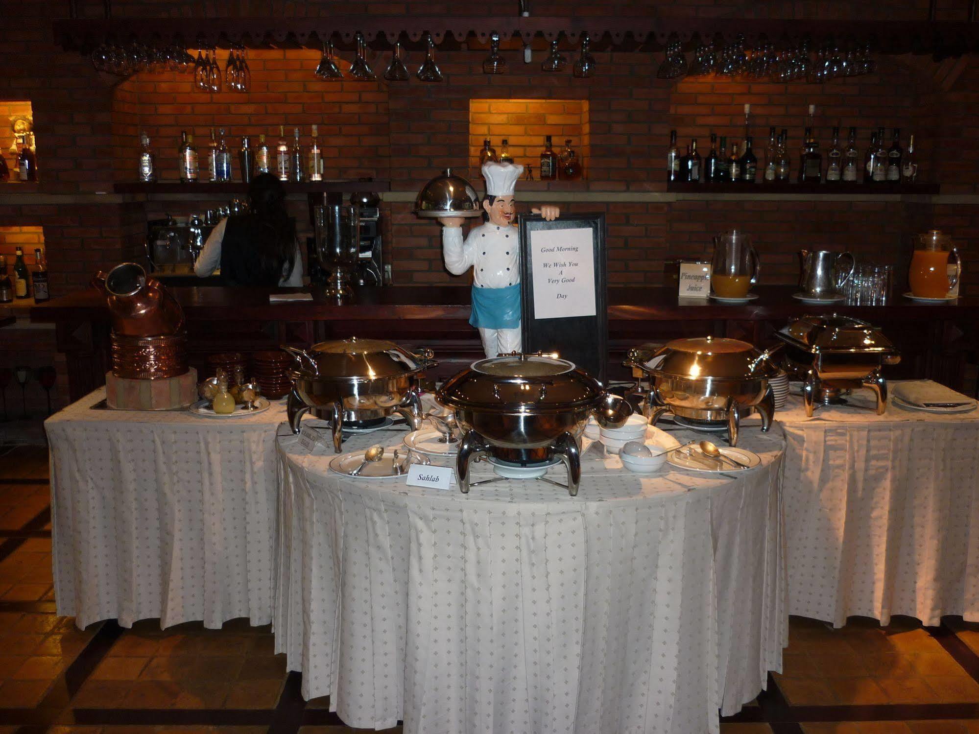 Promenade Hotel Zalqa Eksteriør billede