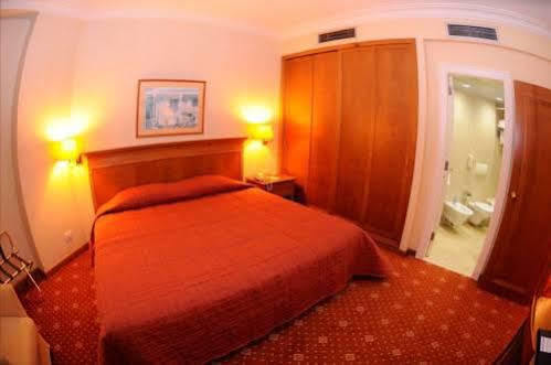Promenade Hotel Zalqa Eksteriør billede