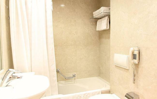 Promenade Hotel Zalqa Eksteriør billede